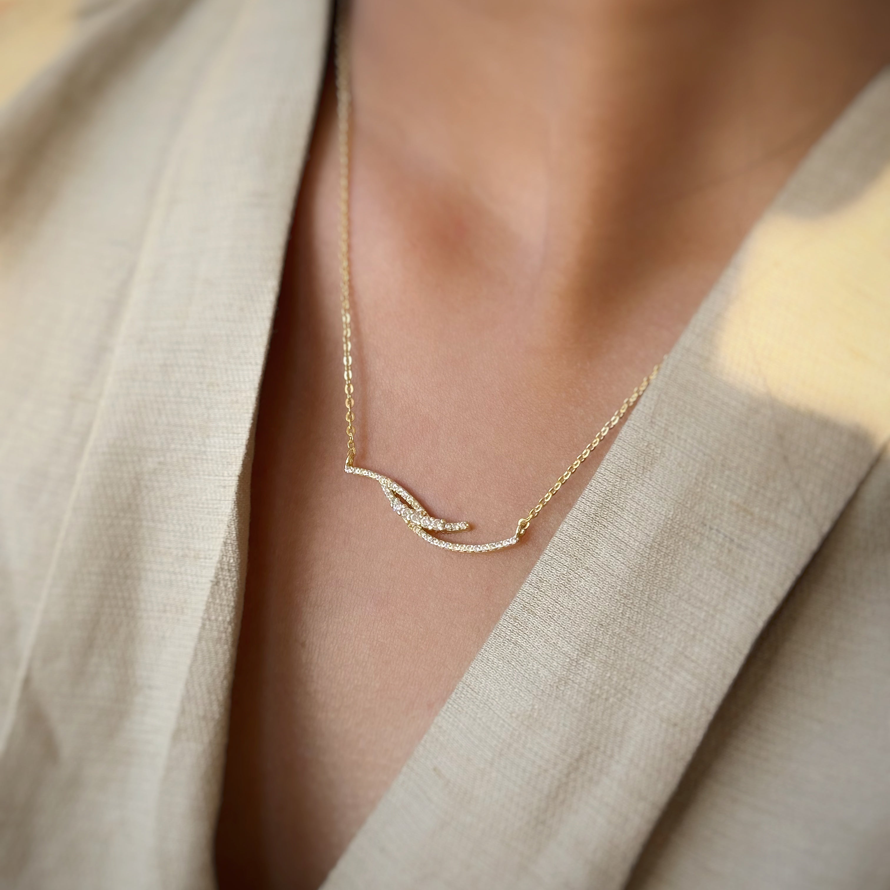 Glitter Wave Necklace