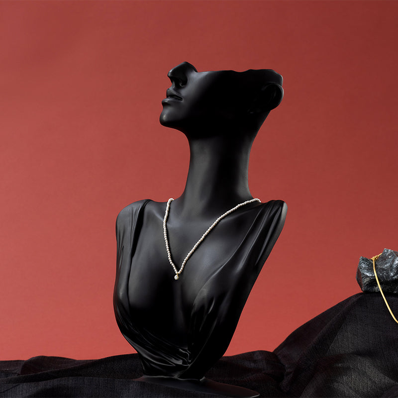 Pearls Necklace With Pendant