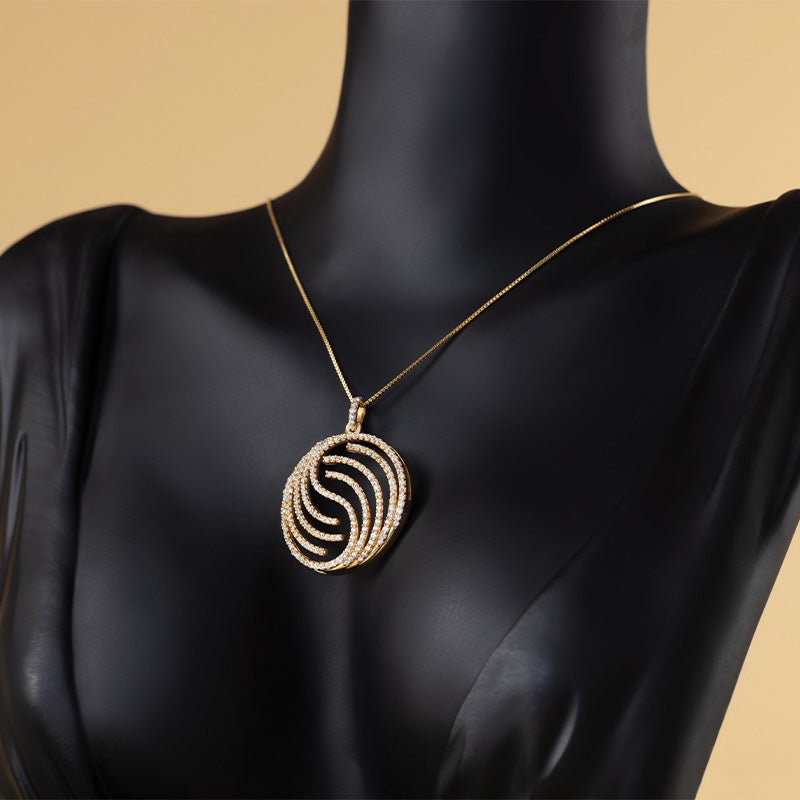 Gold Moon Chain Pendent Set