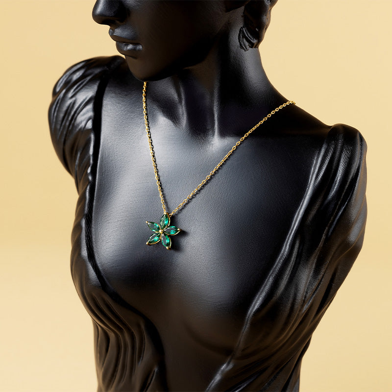 18KT Gold Petal Necklace