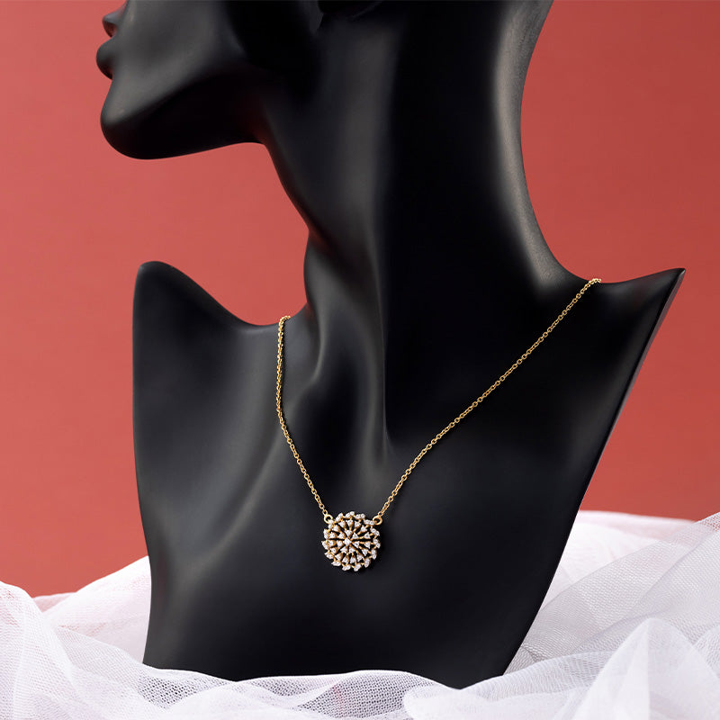 Moon Flower Set in 18kt Gold
