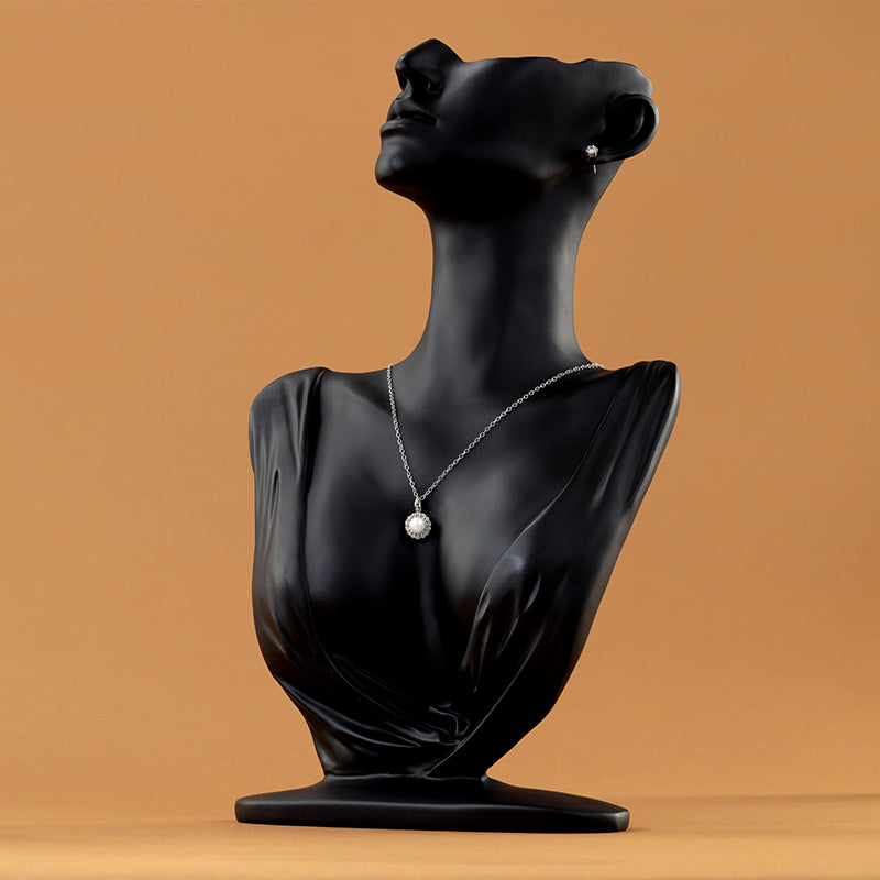 Silver Pearl Pendant With Chain